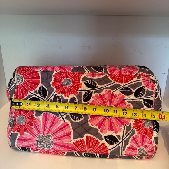 Vera Bradley retired Cherry Blossoms fabric tote - Picture 7 of 11